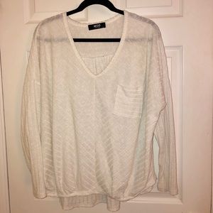 MOD WHOTE LONG SLEEVE TEE!!!! ONLY $25!!!